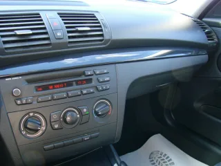 BMW 116 – Fahrzeugbild 12