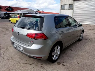 VW Golf – Fahrzeugbild 8