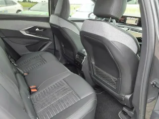 PEUGEOT 3008 – Fahrzeugbild 11