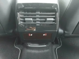 PEUGEOT 3008 – Fahrzeugbild 12