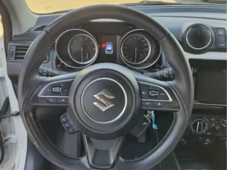 SUZUKI Swift – Fahrzeugbild 11
