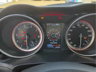 SUZUKI Swift – Fahrzeugbild 12