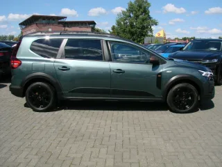 DACIA Jogger – Fahrzeugbild 4