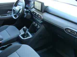 DACIA Jogger – Fahrzeugbild 15