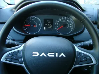 DACIA Jogger – Fahrzeugbild 9