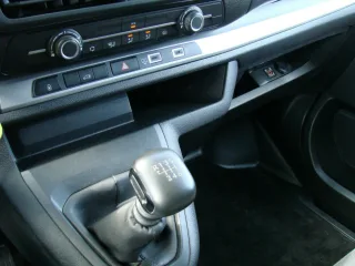 OPEL Vivaro – Fahrzeugbild 11