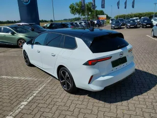 OPEL Astra – Fahrzeugbild 5