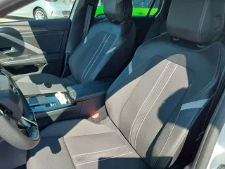 OPEL Astra – Fahrzeugbild 6