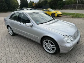 MERCEDES-BENZ C 180 – Fahrzeugbild 2