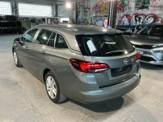 OPEL Astra – Fahrzeugbild 4