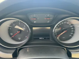 OPEL Astra – Fahrzeugbild 7