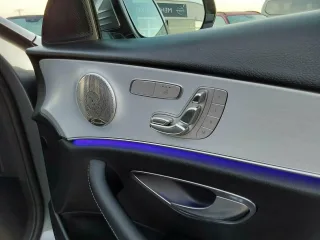 MERCEDES-BENZ E 300 – Fahrzeugbild 13