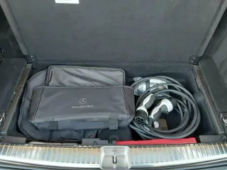 MERCEDES-BENZ E 300 – Fahrzeugbild 9