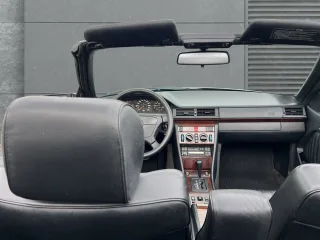 MERCEDES-BENZ E 200 – Fahrzeugbild 11