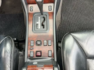 MERCEDES-BENZ E 200 – Fahrzeugbild 13