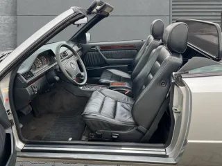 MERCEDES-BENZ E 200 – Fahrzeugbild 5