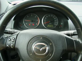 MAZDA 2 1.4 – Fahrzeugbild 9