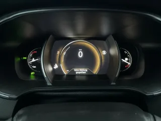 RENAULT Megane – Fahrzeugbild 11
