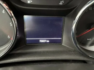 OPEL Astra – Fahrzeugbild 8