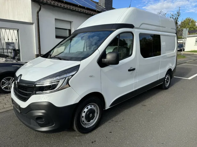 RENAULT Trafic gebraucht kaufen
