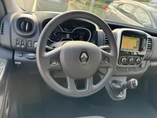 RENAULT Trafic – Fahrzeugbild 9