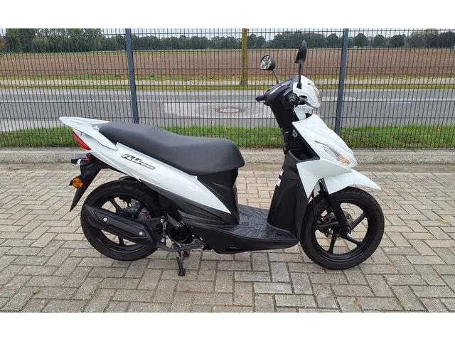 SUZUKI UK gebraucht