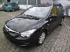 Hyundai i30cw 1.4 8-fach bereift NW Garantie bis 03/2017